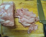 Foto del paso 1 de la receta: Empanada de carre de cerdo picada con cuchillo