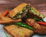Foto langkah ke 8 dari resep Martabak telor mini.