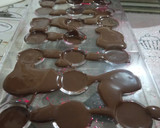 Foto del paso 4 de la receta: Bombones de chocolate con relleno de mezcal artesanal bruxo