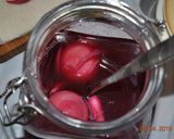 A picture of step 9 of Pickled Eggs ترشی تخم مرغ.