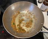 A picture of step 3 of Nasi goreng (Indonesian stir-fried rice).