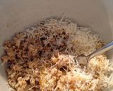 A picture of step 4 of Low-carb Cauliflower Crust Pizza.