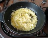 Foto del paso 3 de la receta: Macarrones con pollo y tomate