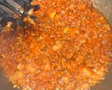 A picture of step 4 of Lebanese style spaghetti with minced meat and red sauce.