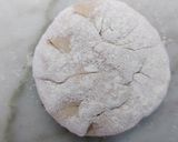 A picture of step 2 of Paneer paratha.