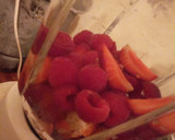 Foto del paso 1 de la receta: Mousse de frutos rojos a base de merengue italiano