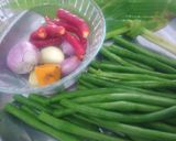 Foto langkah ke 2 dari resep 1. Gulai Kepiting Kacang Panjang.