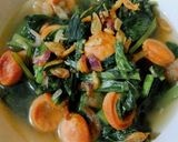 Foto langkah ke 4 dari resep Tumis Kailan Sosis.