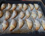 Házi túrós kifli recept fázis 7 fotója