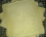 Foto langkah ke 2 dari resep Roti Gulung Pisang Coklat Keju.