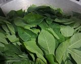 Foto langkah ke 1 dari resep Gulai Daun Singkong.