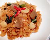 Foto langkah ke 10 dari resep Kwetiau Goreng Manis Pedas.