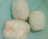 A picture of step 2 of Lotus root pork ribs soup.