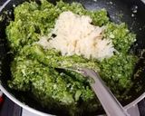 A picture of step 1 of Gobhi aloo dhaniya paratha.