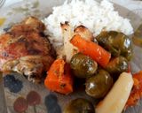 Csirkecombok zöldségágyon recept fázis 5 fotója