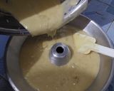 Foto langkah ke 6 dari resep Bolu Pisang Kukus Lembut No Mixer.
