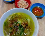 Foto langkah ke 5 dari resep Soto Kuning Sederhana.