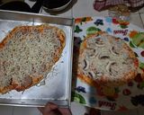 Foto langkah ke 5 dari resep Pizza homemade.