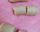 Hình bước làm 2 của món Bánh gối xoắn ốc