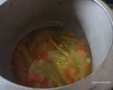 A picture of step 2 of Medu vada sambar.