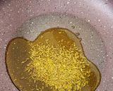 A picture of step 2 of Hare Matar Ki Ghugni.