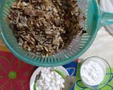 A picture of step 2 of Banana flower with Shrimps mocha diye chingri.