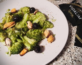 Foto del paso 4 de la receta: Brócoli al vapor con Mejillones y Aceitunas Negras