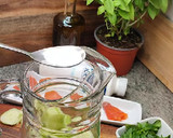 Foto del paso 1 de la receta: Gazpacho de pepino con kéfir y salmón ahumado