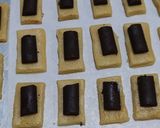 Foto langkah ke 5 dari resep Chocolate Stick Cookies.
