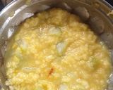 A picture of step 2 of Lauki daalfry.
