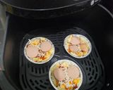 Foto langkah ke 5 dari resep Pizza Mini Roti Tawar.