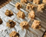 Hình bước làm 4 của món 💚 Bánh Cookies Hạt Thông Chocolate Đen