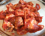 Foto del paso 1 de la receta: Patatas guisadas con costillas y setas en la Magefesa