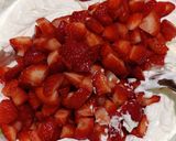 Epres, tejszínhabos, rakott babapiskóta recept fázis 3 fotója
