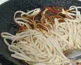 A picture of step 8 of Spicy Udon Noodles Spring Rolls (with Rice Paper).