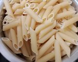 A picture of step 1 of Pasta kurkure.