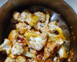 A picture of step 1 of Tikka Gobi Masala.
