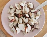 Foto del paso 1 de la receta: Solomillo de Ternera con Ceps, Mousse de Pato y Cebolla caramelizada