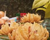 Foto langkah ke 4 dari resep Blooming Onion.