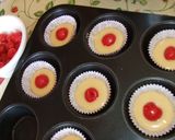 Foto del paso 3 de la receta Magdalenas de avellana con sorpresa frutal