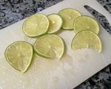 Foto del paso 1 de la receta: Filetes de trucha asalmonada a la pescadora