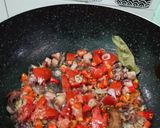 Foto langkah ke 5 dari resep Tumis daun pepaya cumi asin pedas.