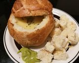 รูปขั้นตอนการทำที่ 5 ของ ขนมปัง ซุปไก่ (bread bowl chicken soup)