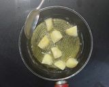 A picture of step 1 of Eggs potato curry.