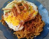 Foto langkah ke 4 dari resep Mi Goreng Bon Cabe Instan.
