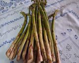 Foto del passaggio 1 della ricetta Sauté di Salsiccia e Asparagi con Salsa di Soia🥘