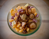 Foto del paso 3 de la receta: Pasta con setas, trufa blanca y yema curada