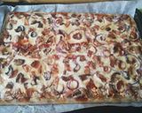Foto del paso 3 de la receta Pizza carbonara con base de pan rústico