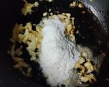 চিকেন বলস ইন চীজি হোয়াইট সস (chicken ball in cheesy white sauce recipe in Bengali) রেসিপির ধাপ 2 ছবি