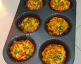 Foto langkah ke 3 dari resep Rainbow Omellete Muffin (Oven - Less Oil).
